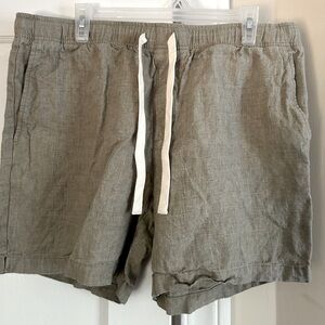 Banana Republic 6” Short